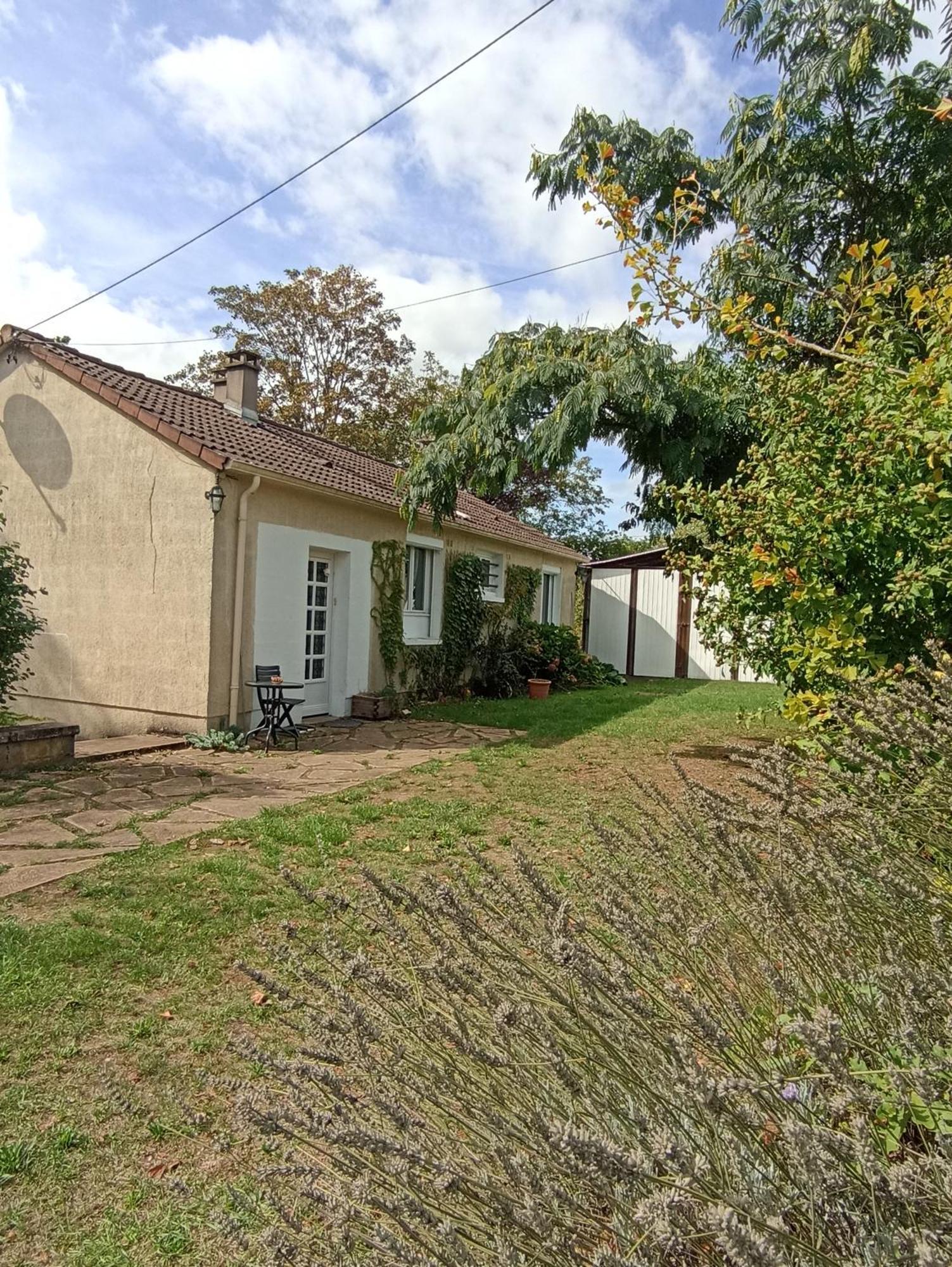 Maison De Village En Bord De Riviere Narcy Exteriér fotografie